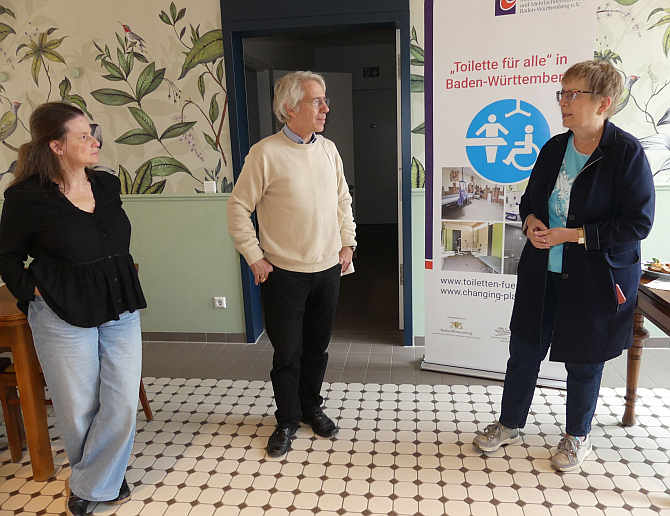 Vorstellung des Projekts durch Manuela und Felix Rominski (Mühlwerk Sinneswandel) und LVKM-Geschäftsführerin Jutta Pagel-Steidl<br>Foto: © Mara Sander