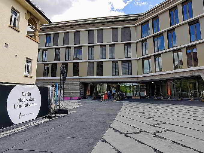 <br>Auf dem ehemaligen Parkdeck ist ein Erweiterungsbau des Landratsamtes in Waiblingen mit rund 350 Arbeitsplätzen entstanden.