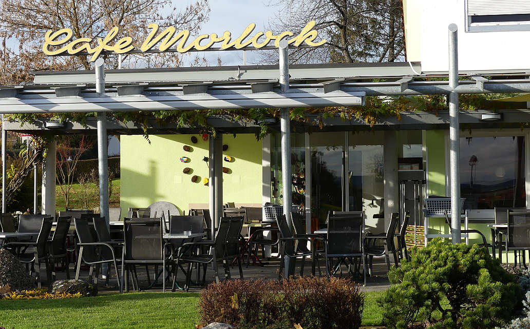 Seit 60 Jahren am Teckplatz im Plochinger Stadtteil Stumpenhof eine Institution: das Café Morlock<br />Foto: © Mara Sander
